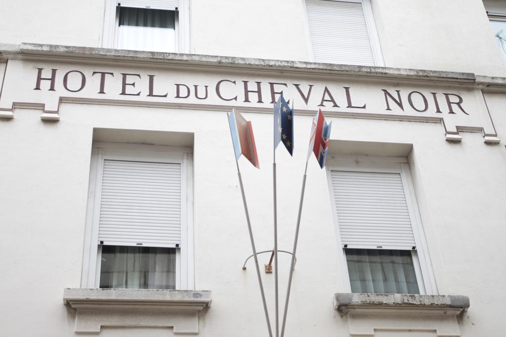 Urban Style, Hotel Le Cheval Noir, Saint-Etienne Exteriör bild